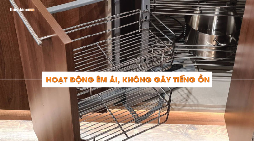 Hoạt động êm ái không gây tiếng ồn Kệ góc mở trái Hafele 548.21.012